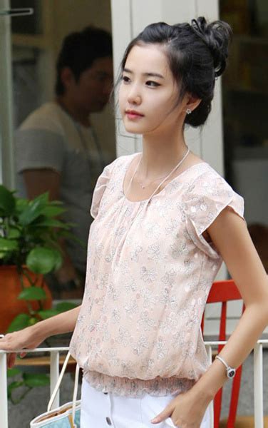 韩国街拍 女生最爱的8款发型 - 倾城网