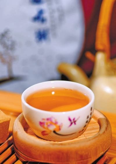 2014年，普洱茶市场依旧逆势领涨_茶叶加盟_茶叶品牌_茶叶连锁店_铁观音加盟_回品茶业