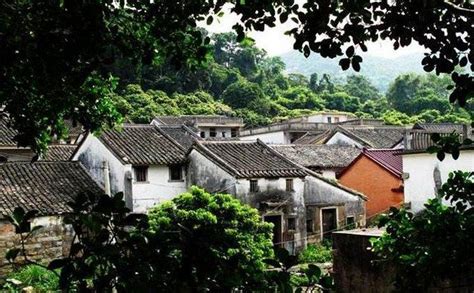 西乡最有名的古村,于凤凰山东麓,是宝安保存最完好的古村落之一!