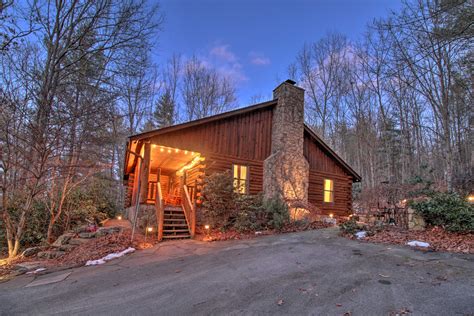 Remote Cabin Retreat By Blue Ridge Mtn Trails - Home Rental in New Castle