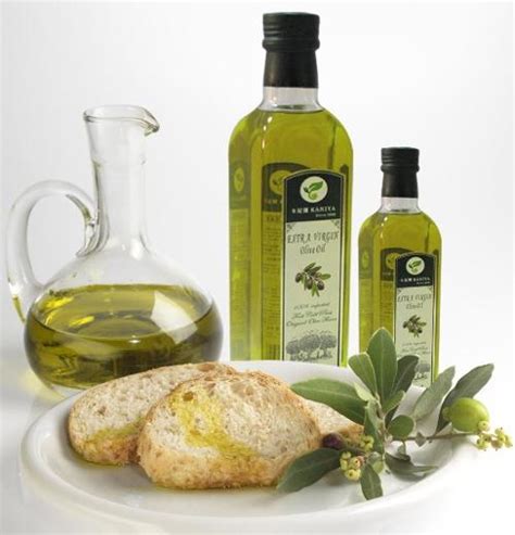 【橄榄油】的功效与作用_营养价值_药用价值和吃法_米面豆类_绿茶说