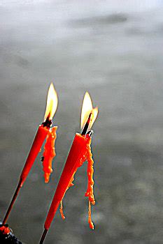 红蜡烛图片_红蜡烛图片大全_红蜡烛图片下载