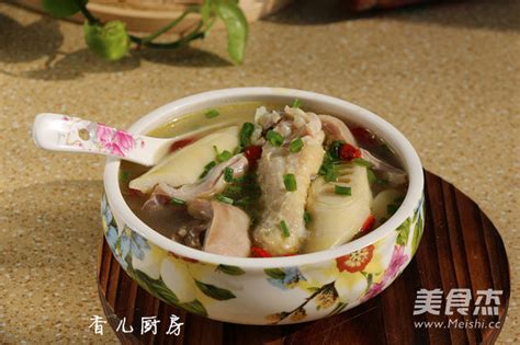 茶树菇宽粉炖鸡的做法_菜谱_下厨房