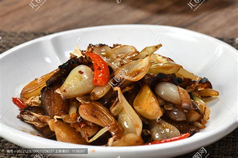 藠头炒腊肉,中国菜系,食品餐饮,摄影素材,汇图网www.huitu.com