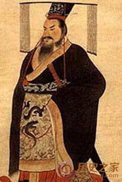 乾隆皇帝简介：清朝第六位皇帝，在位60年活了89岁-小狼观天下