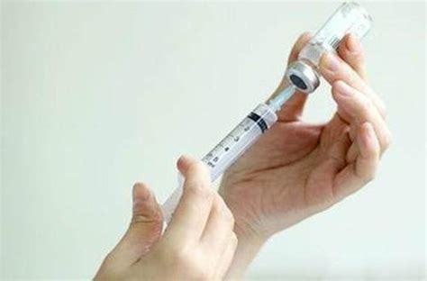 安徽：“自费疫苗”接种 服务费降10元_手机新浪网