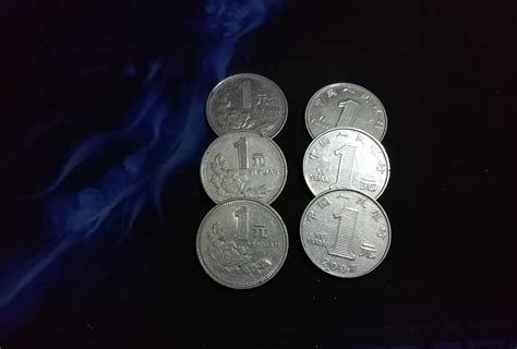 菊花1角硬币，能卖100元一枚，记住它的特征！