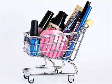 过硬营销：化妆品品牌营销策划方案与推广策略