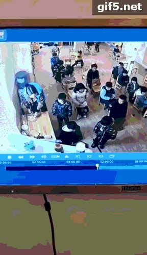 最新！昭通幼儿园殴打孩子的教师被依法逮捕！