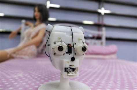 实拍性爱机器人 -- 眼界，放眼世界