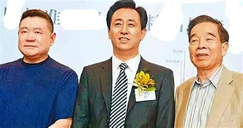 许家印背后三大靠山也亏惨了！一个死了一个愿给老婆百亿亏损买单|许家印|刘銮雄|郑裕彤_新浪新闻