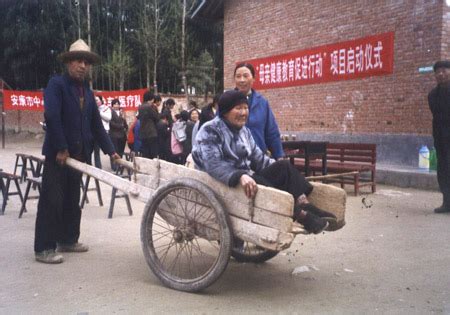 中国妇女发展基金会“母亲健康快车”母亲节公益义诊走进社区-公益时报网