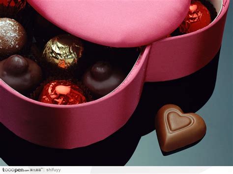 “LOVE”怦然心动情人巧克力包装设计|平面|包装|有赞才能更酷 - 原创作品 - 站酷 (ZCOOL)