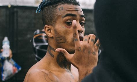 专辑封面.17——XXXTENTACION图片