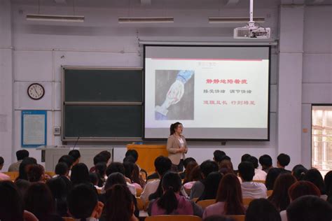我校青年志愿者走进许昌市特殊教育学校传递爱心-许昌职业技术学院