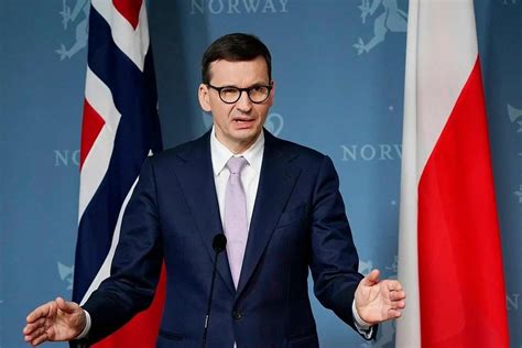 波兰总理：西方对俄罗斯的制裁不起作用，卢布汇率就是证明__财经头条