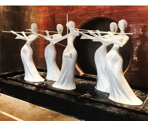 【剪影人物雕塑彩绘玻璃钢抽象运动员打球雕像】视频介绍 - 中国供应商