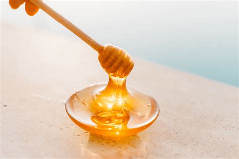 新疆蜂蜜有什么功效与作用？经常喝新疆蜂蜜，这6个好处跑不了！