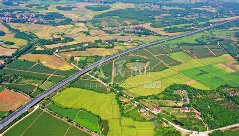 江西泰和：高速公路助力乡村振兴-人民图片网