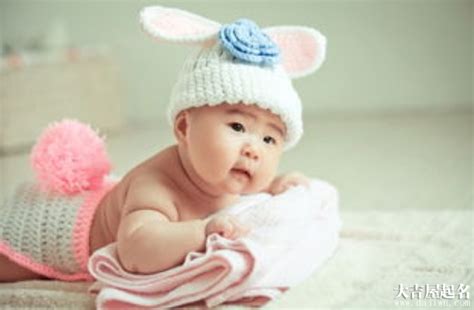 兔年12月出生的女孩取什么名字：唯美有诗意（沁姝、白雪）—大吉屋起名