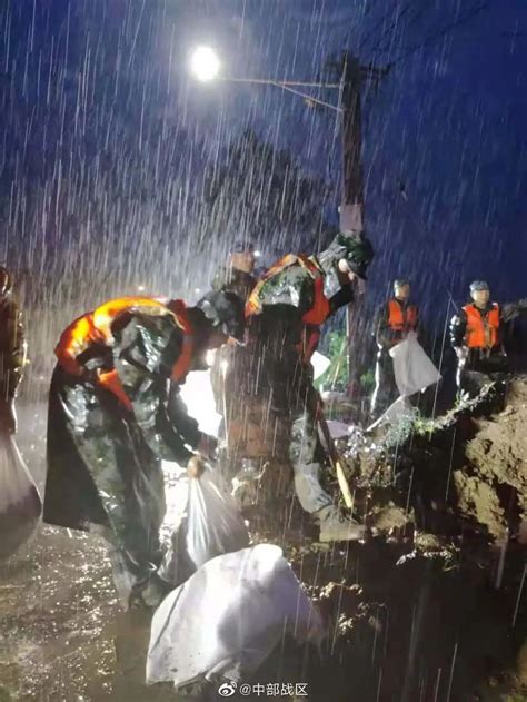 河南挺住！郑州暴雨已致12人遇难，视频直击救援现场感人瞬间|防汛|郑州市|河南省_新浪新闻