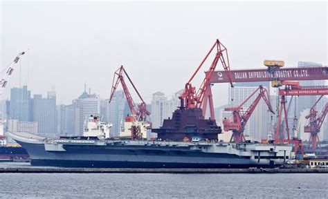 中国通过改造和设计“瓦良格号”航母，提前取得了建造大型航母的经验_凤凰网视频_凤凰网