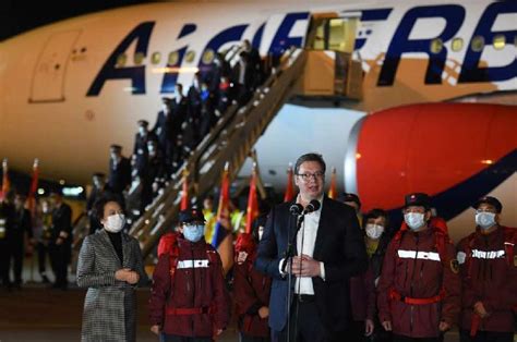 铁杆朋友”来了！塞尔维亚总统亲迎中国医疗队-红色太行