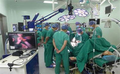 中南大学湘雅医院神经外科主导的复合手术室正式运行-中南大学新闻网门户网站