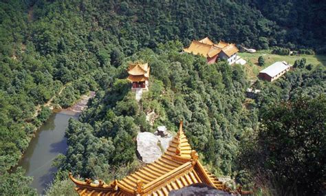 《香炉山》作者：缪元金，拍摄于云南省曲靖市马龙县 - 中国国家地理最美观景拍摄点