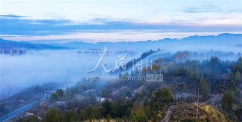 广西柳州：晨雾缭绕如画卷-人民图片网