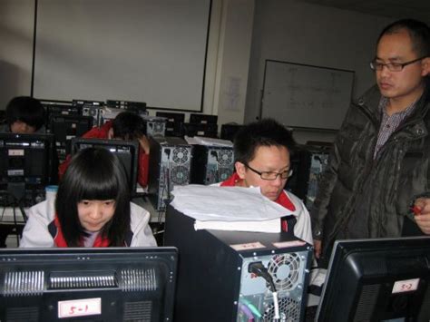 计算机系成功举办专业技能大赛 - 邯郸科技职业学院