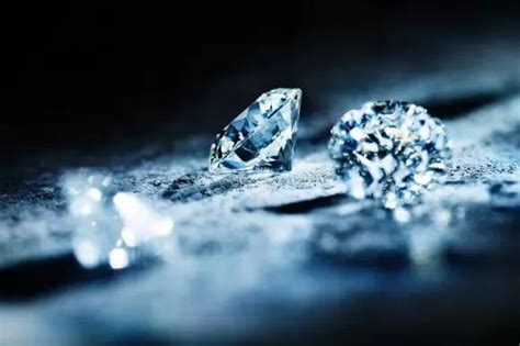 珠宝销售技巧1465： 顾客说钻石不值钱，你的话术怎么说？ - 知乎
