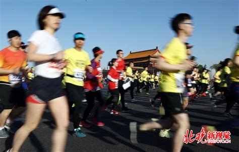 惊险！北京半马两名男性跑者差点猝死，又是靠它转危为安 | 北晚新视觉