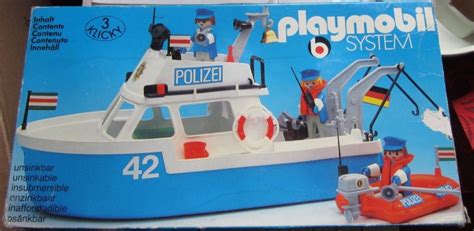 Playmobil Set: 3539 - Police launch - Klickypedia