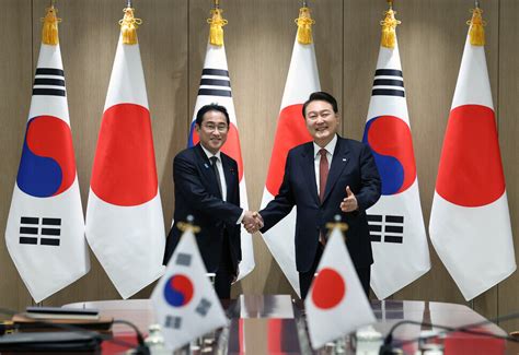 S. Korea, Japan accelerate quasi-alliance aimed at checking N. Korea, China