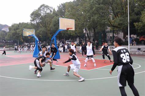 学生打篮球照片大全