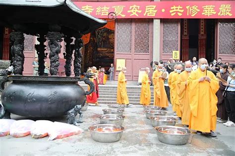戊戌冬月十五 杭州灵隐寺举行放生祈福法会