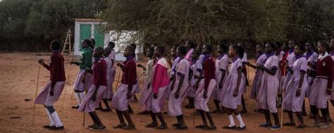 女性割礼是什么地方（非洲的索马里割礼习俗介绍） | 刀哥爱八卦