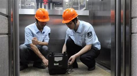 电梯乘客须知 升降垂直梯 电梯配件 特种设备 安全 标牌定制厂家-阿里巴巴