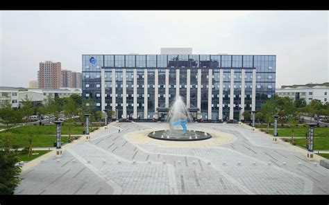 郑州飞龙公司召开庆祝建厂十周年暨2023年工作会议_飞龙汽车部件股份有限公司