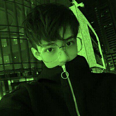 非主流绿色头像男生