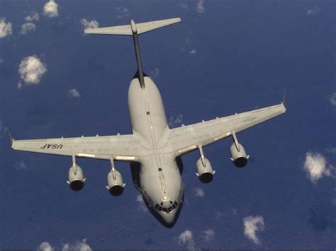 美国C-17运输机_360百科