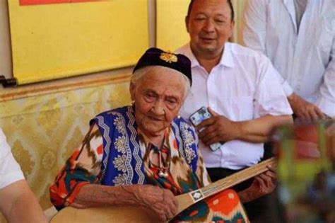 世界上最长寿的女性，迎来135岁生日_巴拉排行榜