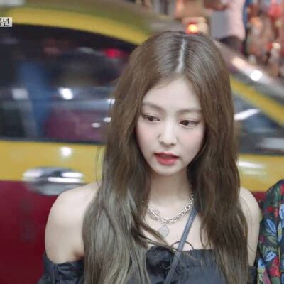 Jennie图片