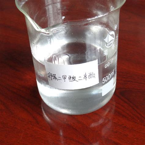 马来酸二辛酯简称DOM 用作内增塑剂还可用作粘合剂 多聚化学