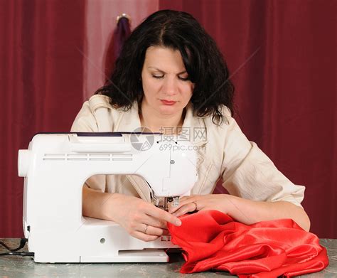 缝纫织物制造业裁缝女士机器拼接接缝针线活缝纫机衣服高清图片下载-正版图片320503813-摄图网