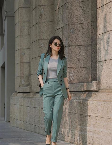 绿西服非主流头像