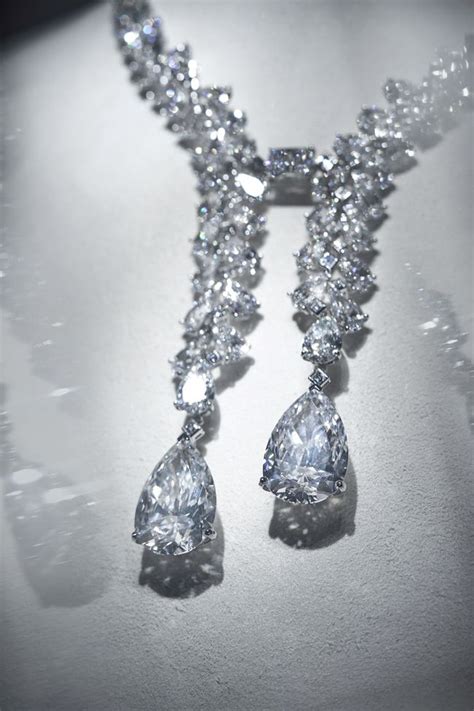 来听NGTC丨现代珠宝首饰造型元素与美感（五）--中国珠宝行业网