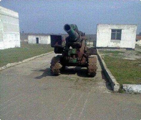 203毫米巨炮再上战场，东乌民兵的古董武器，年近百岁的B4榴弹炮|榴弹炮|苏军|民兵_新浪新闻