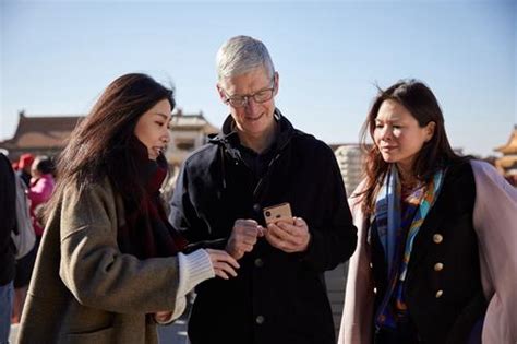 苹果CEO库克访华 赞故宫app“令人拍案叫绝”-半岛网